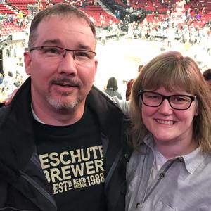 Meet your Posher, Jennifer